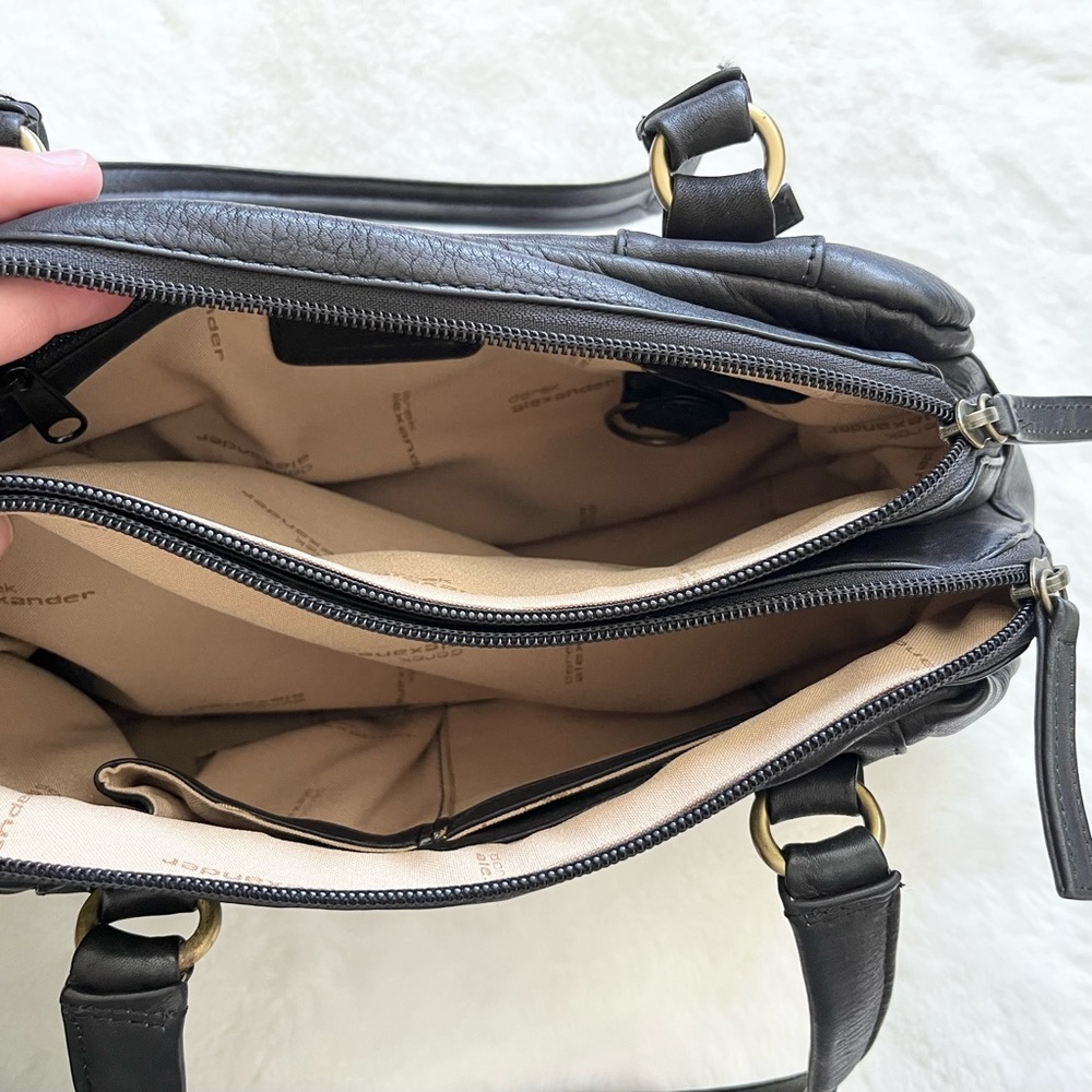 DEREK ALEXANDER BLACK LEATHER BAG CLASSIC CAPSULE WARDROBE STYLISH MINIMALIST - Picture 4 of 12